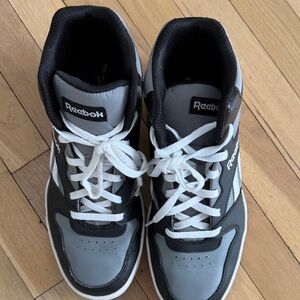 Reebok Men's Black and White Sneakers